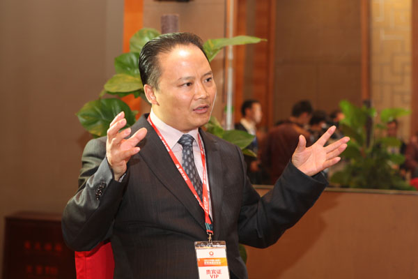 刘汉元主席接受多家媒体团结专访