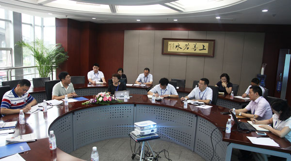 公司向导与来访客人谈判