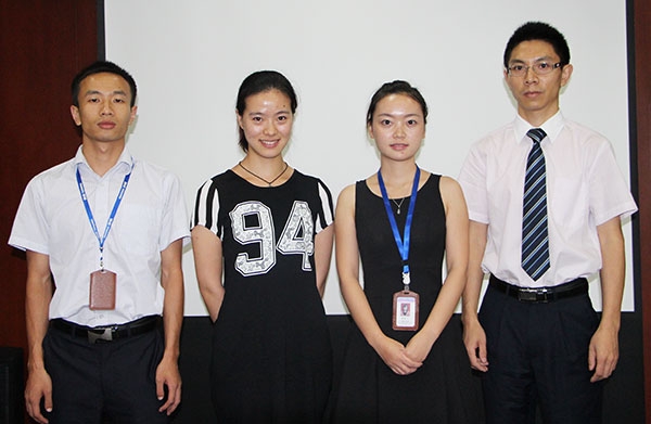 预赛四位晋级选手合影